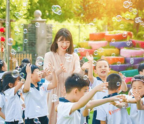 东方剑桥幼儿园园服