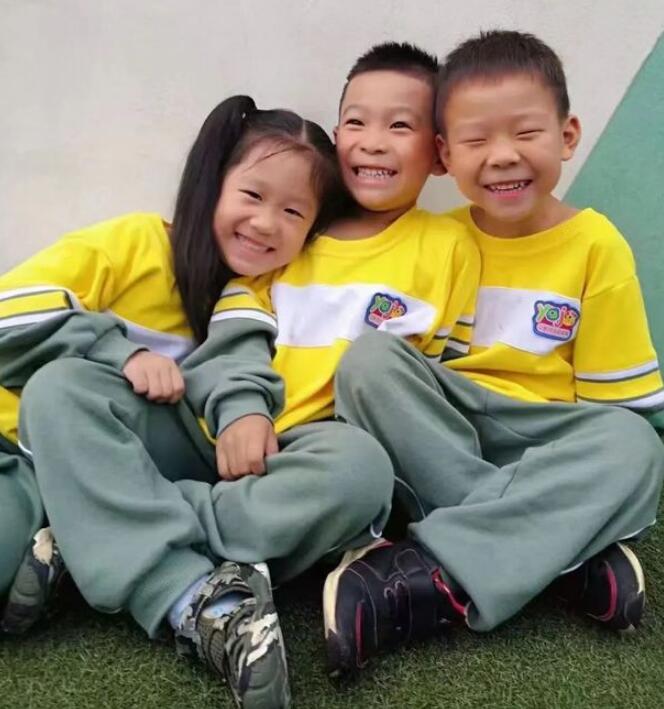 2020年北京红缨幼儿园园服图片