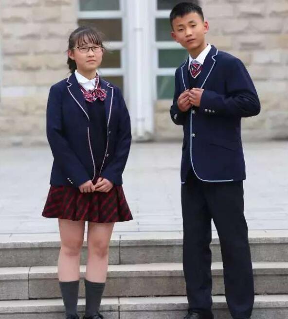 上海新纪元学校校服