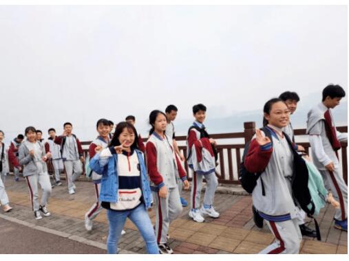 重庆三十七中校服