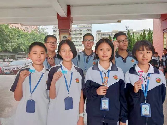 东莞石碣袁崇焕中学校服