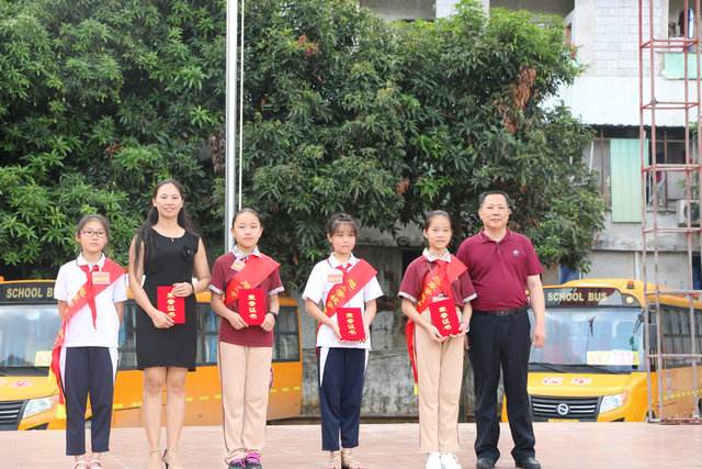 东莞东坑旭东学校校服
