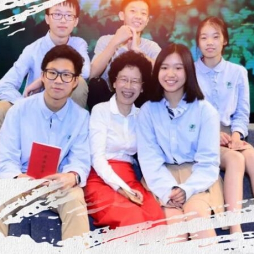 宋庆龄幼儿园老师园服图片